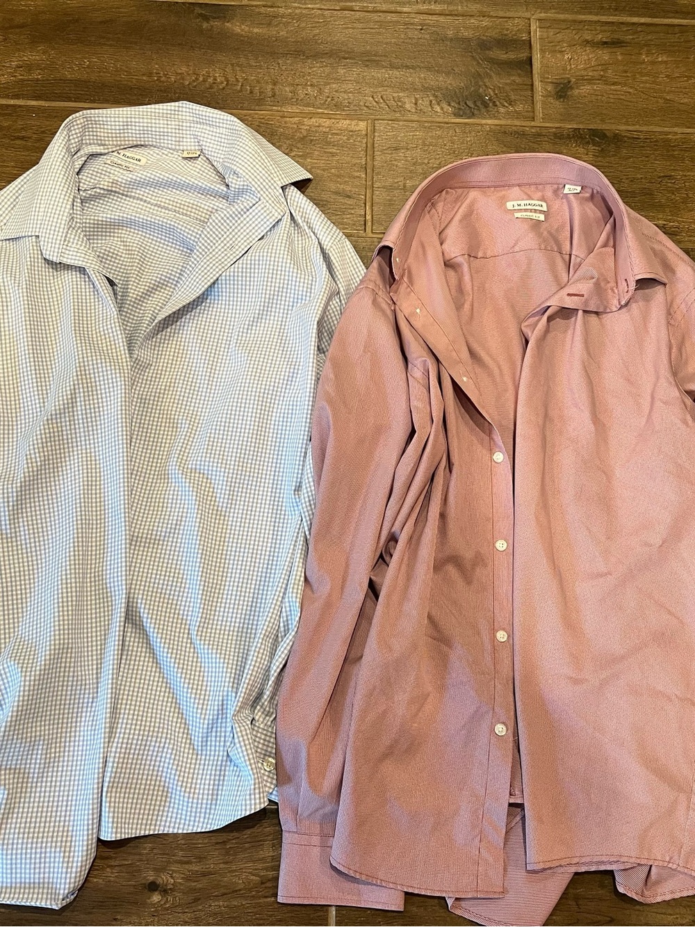 Van Heusen Dress Shirts x2. Size 17-17 1/2, 34/35